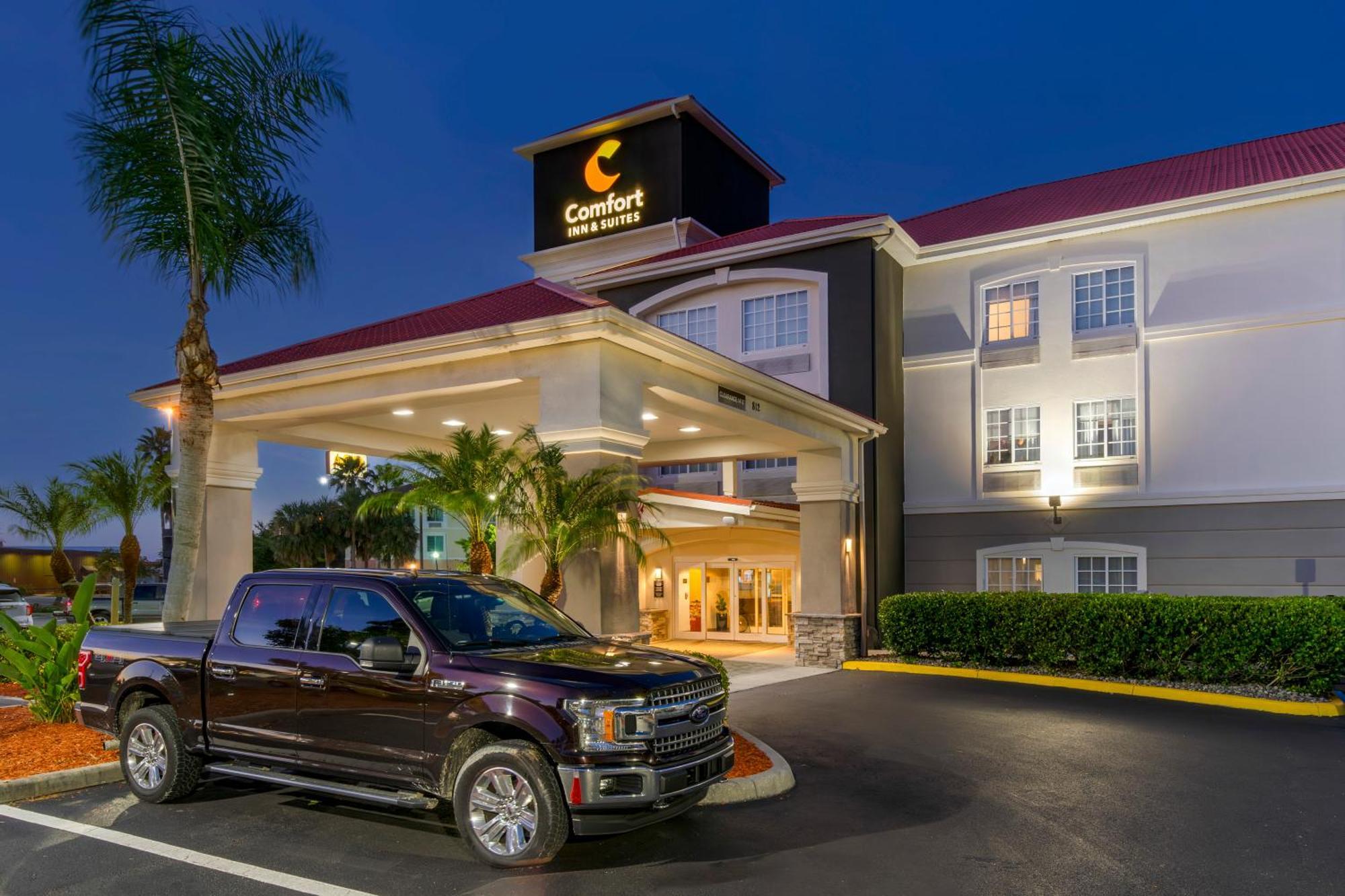 Comfort Inn & Suites Port Charlotte-Punta Gorda מראה חיצוני תמונה