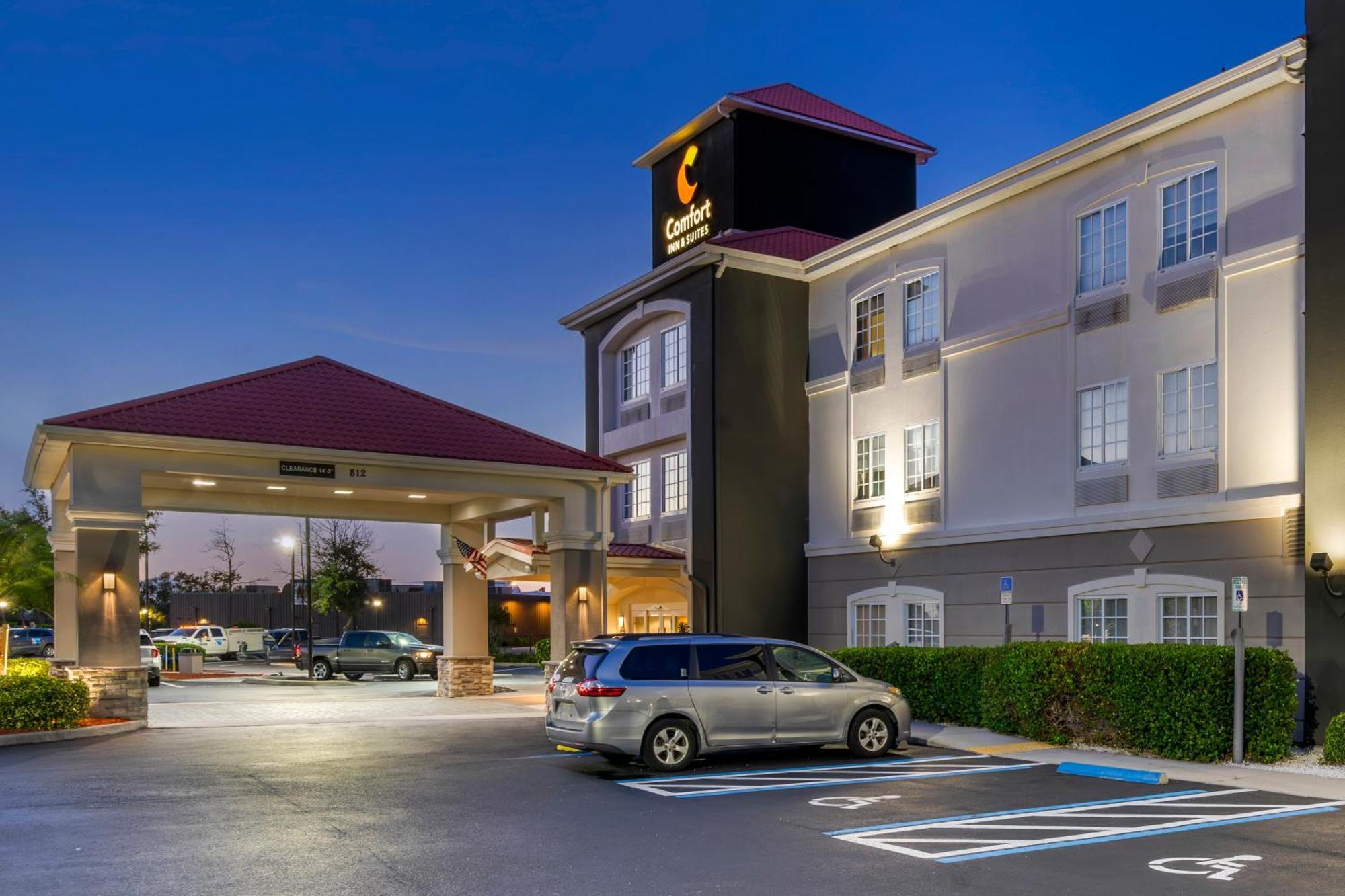 Comfort Inn & Suites Port Charlotte-Punta Gorda מראה חיצוני תמונה
