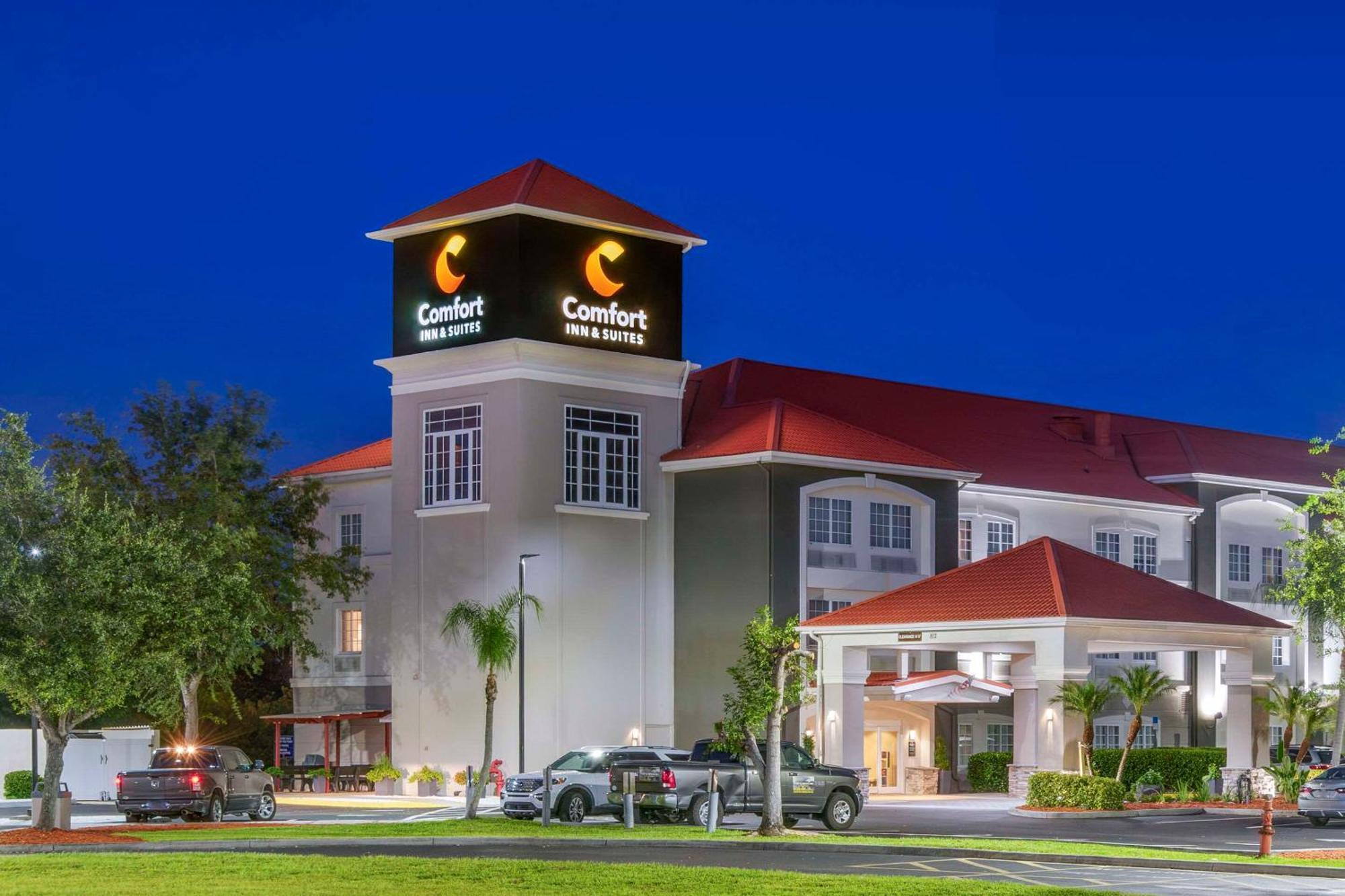 Comfort Inn & Suites Port Charlotte-Punta Gorda מראה חיצוני תמונה